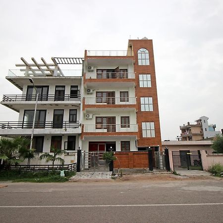 Oyo 9192 Hotel Raghav Residency Noida Ngoại thất bức ảnh
